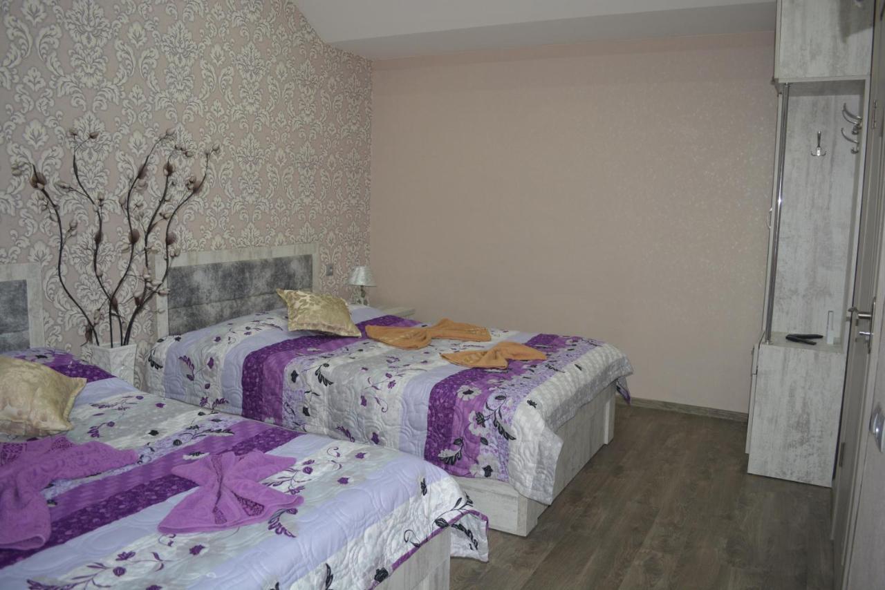 Hotel Golden Way Tbilisi Esterno foto